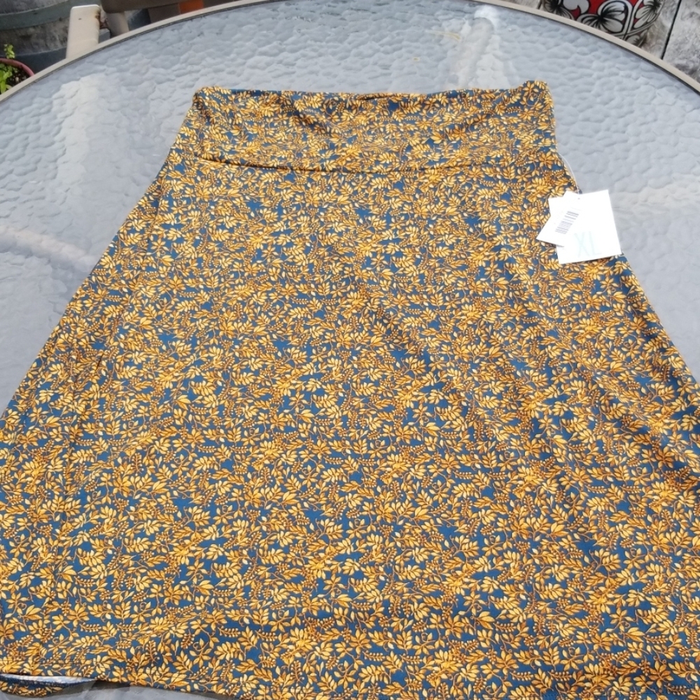 Lularoe Azure skirt